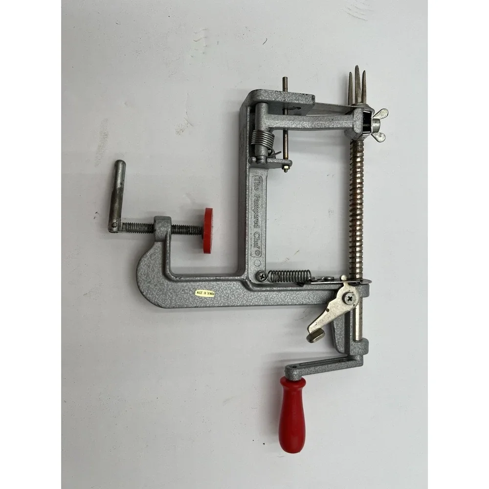 Vintage Pampered Chef Apple Peeler Corer Slicer Clamp Made in Taiwan #2430